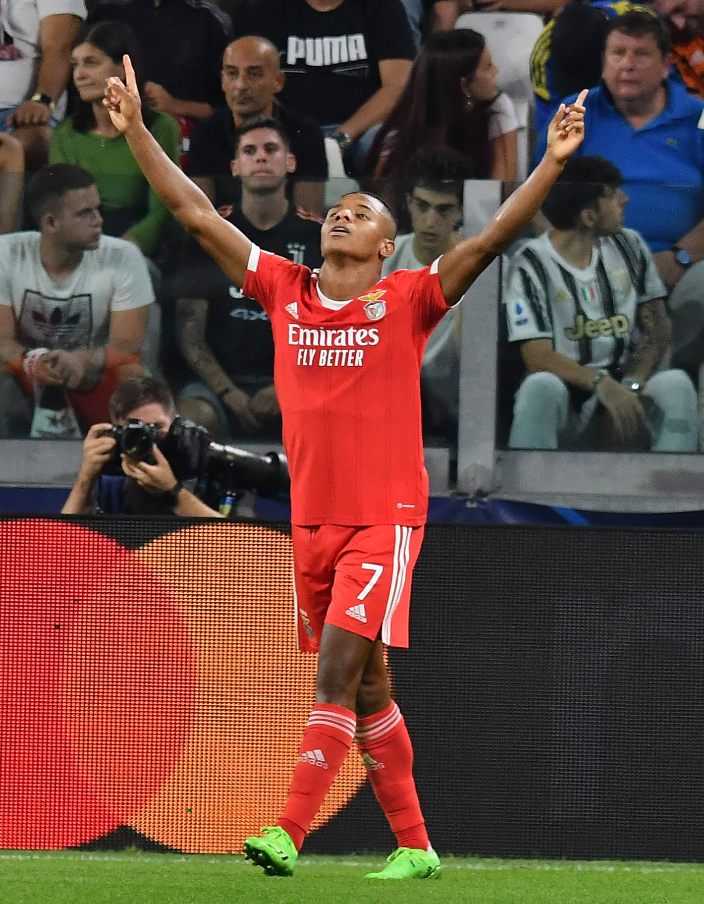 今晚意大利杯焦点战-深圳男篮内部会议纪要流出——国际比赛日刷新队史纪录，葡超使命明确，轮换策略成焦点的简单介绍