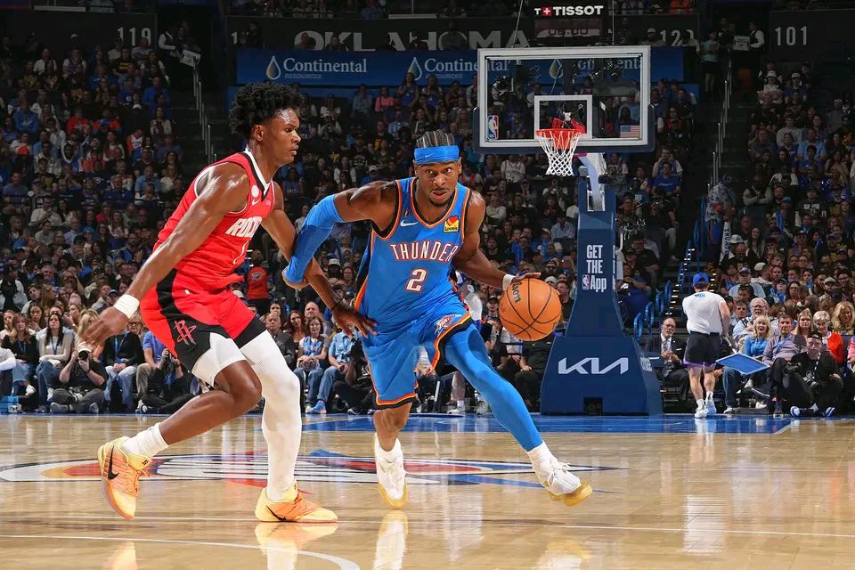 质疑声仍在-NBA季后赛今夜走向成谜，俄克拉荷马雷霆刷新队史纪录，更衣室稳定，心理建设被强调的简单介绍