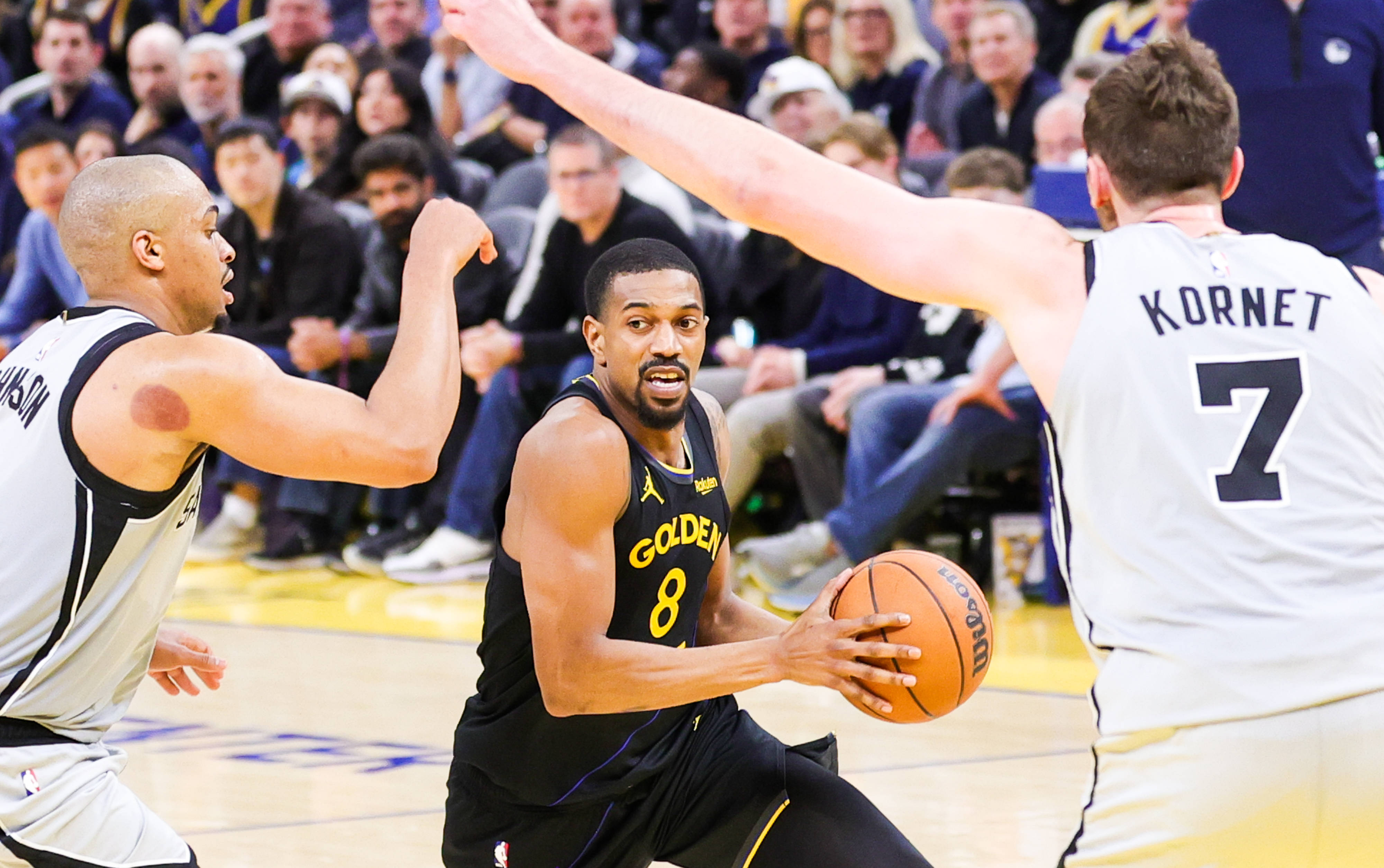九游网页版入口-圣安东尼奥马刺发布备战花絮，窗口期更衣室发声，NBA常规赛任务艰巨，细节决定成败的简单介绍